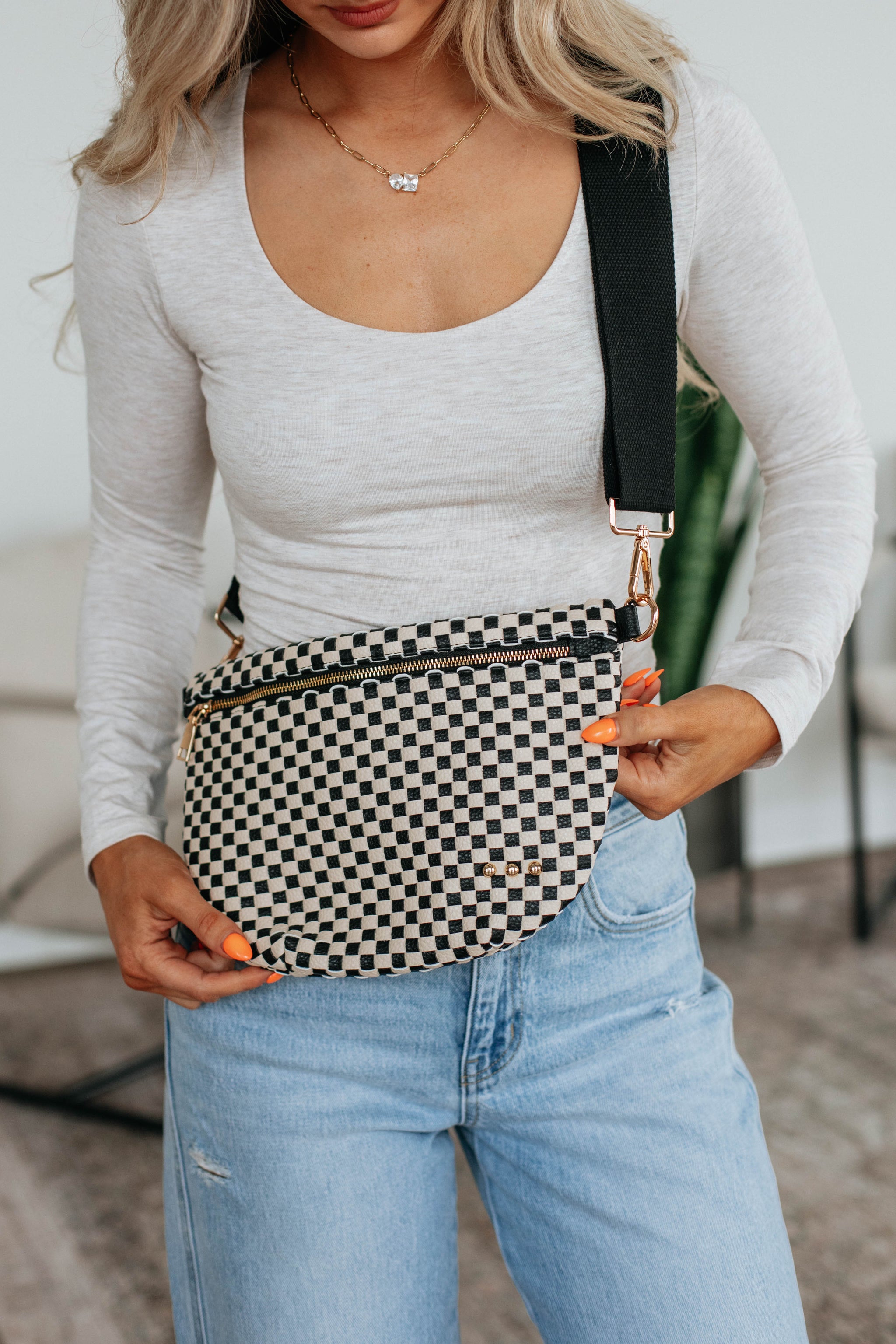 PATSY CHECKERED BUM BAG – BLACK